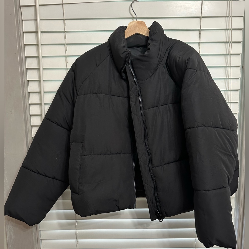 NWOT Monki Puffer Jacket